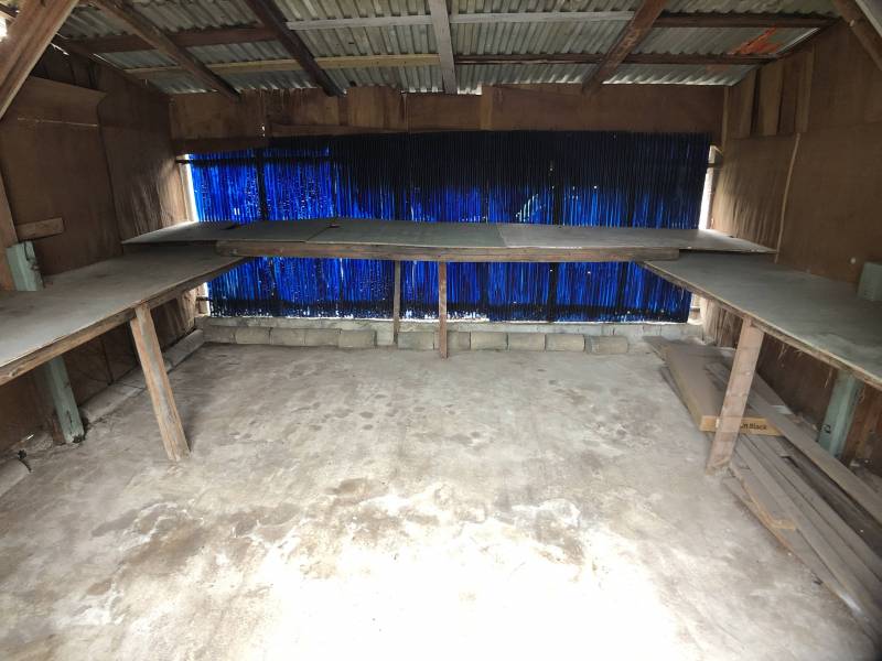 倉庫20平米、月極5000円
大型バイク3台収納可能、カギ付