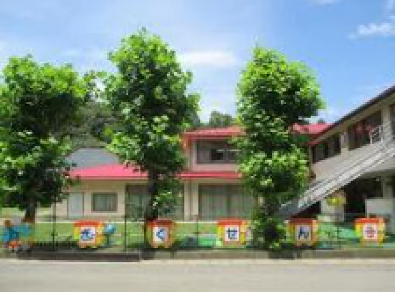 玉泉幼稚園 距離：415m