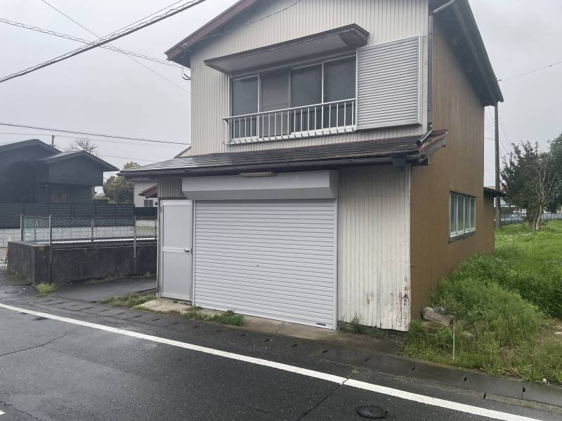 シャッター新装しました