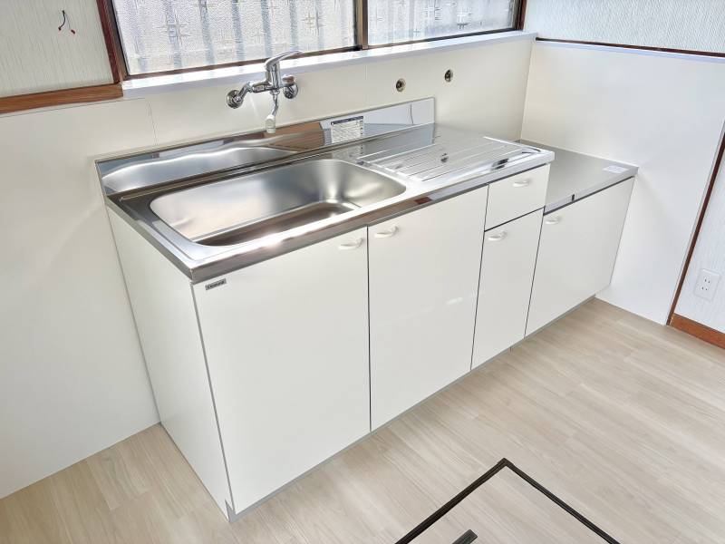 キッチン新品交換済み