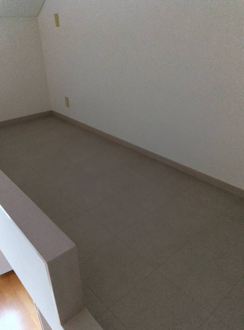 ロフトはクッションフロア（サンゲツHM12038）へ変更。