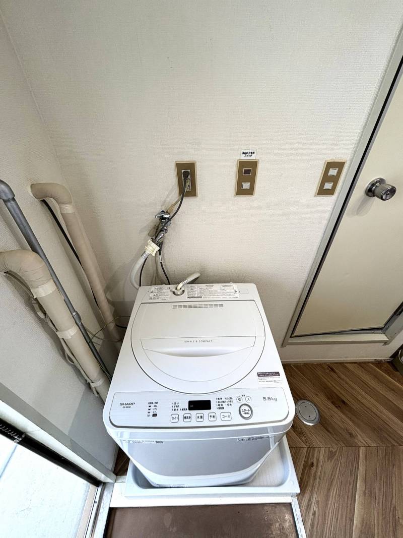 据え付けの洗濯機になります。