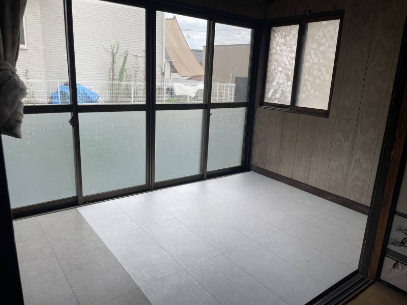 一階南向きの部屋、サンルームとしてお使いください