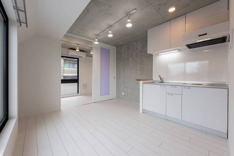 ホワイト基調で広いLDKです。