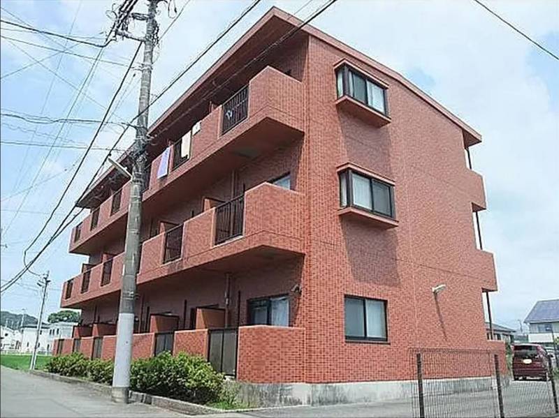 シックなカラーでタイル張りの綺麗な物件です♪