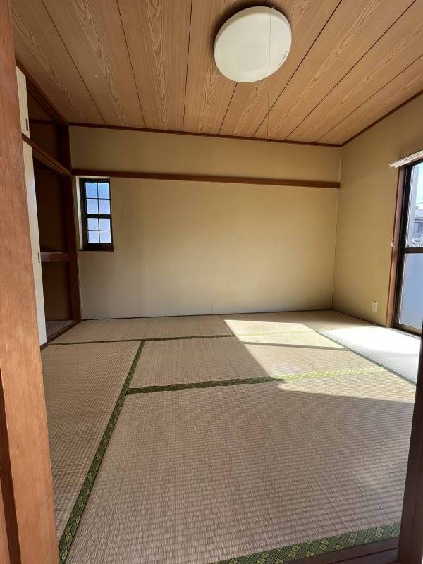 和室〜畳６帖、南向き、収納あり〜