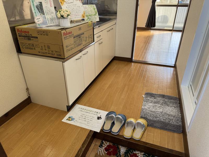 広めの土間にきれいなフローリングに仕上げました。