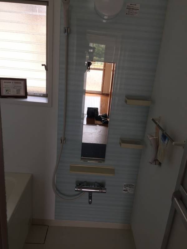 浴室〔リフォーム済み〕〜シャワー＆追炊き機能付き