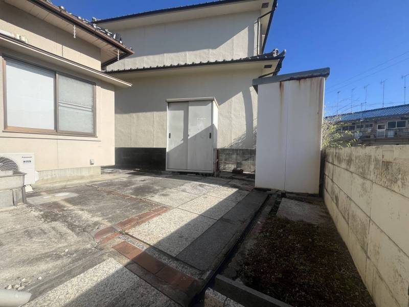 陽当り良好‼
物置２台付き‼
BBQスペース‼