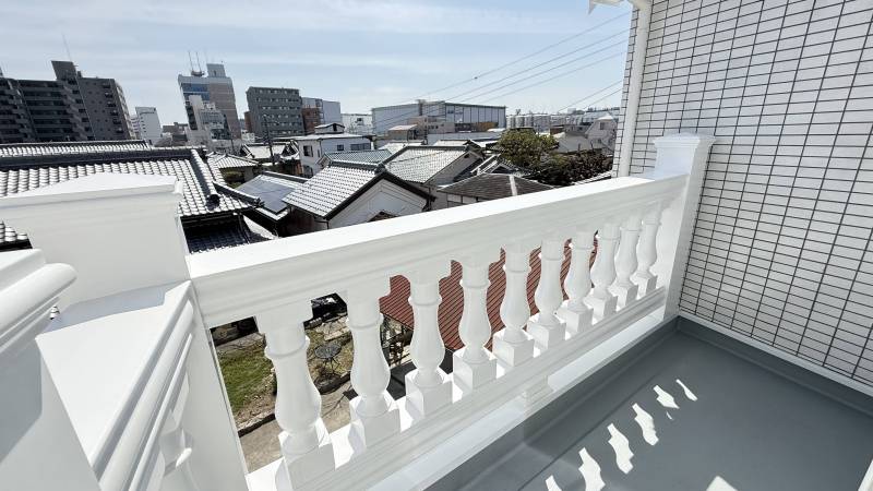 【欧州デザインのベランダ】