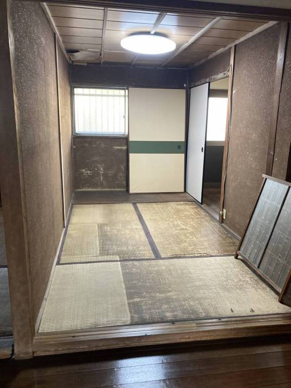 2階北側、2部屋ございます！