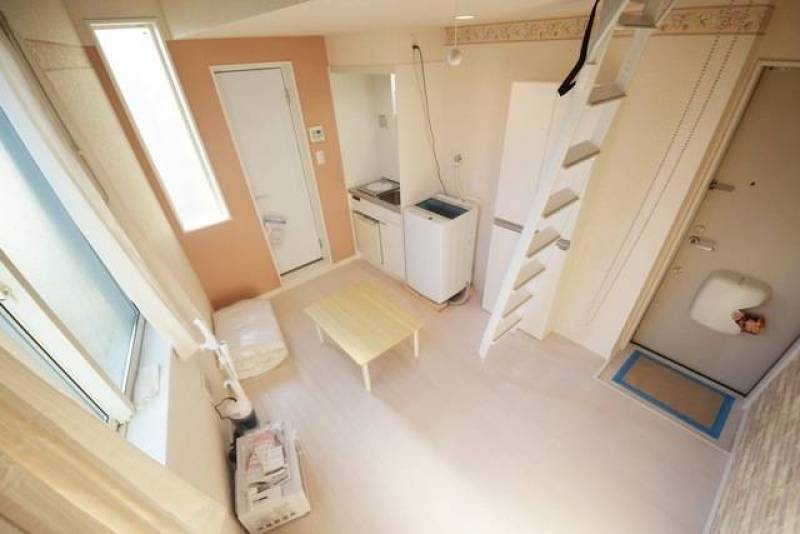部屋には家電家具ありません
