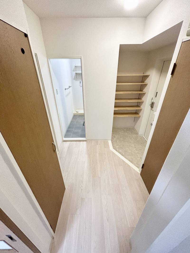 廊下も内装を張替えているのでとっても綺麗です♪