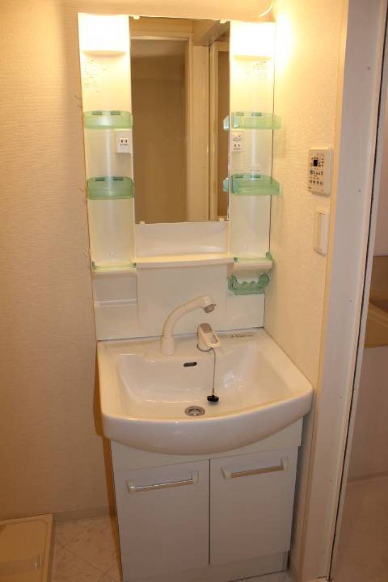 清潔できれいな洗面台です！