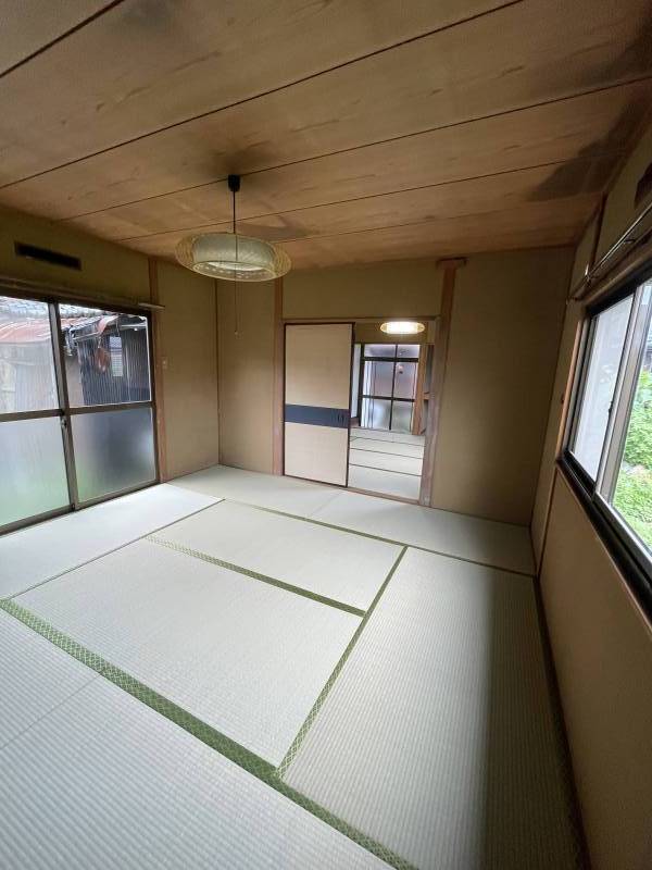 和室は二間続きです