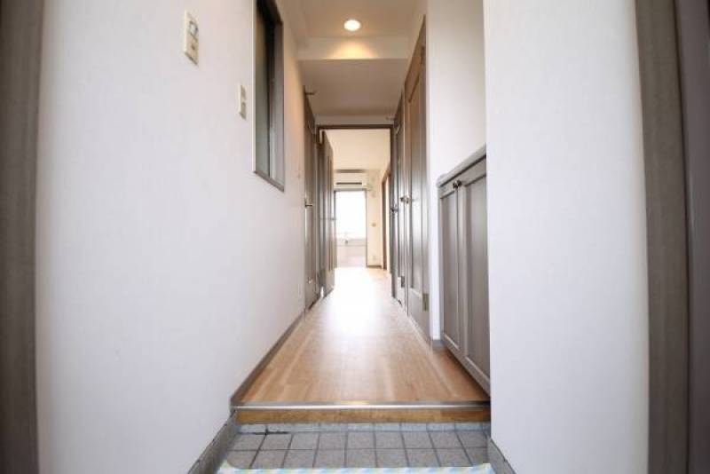 玄関からのアプローチは動きやすい動線の間取りです！