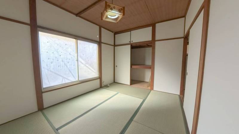 くつろげる和室。畳も新しいです。