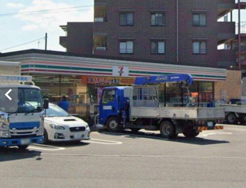 セブンイレブン245m