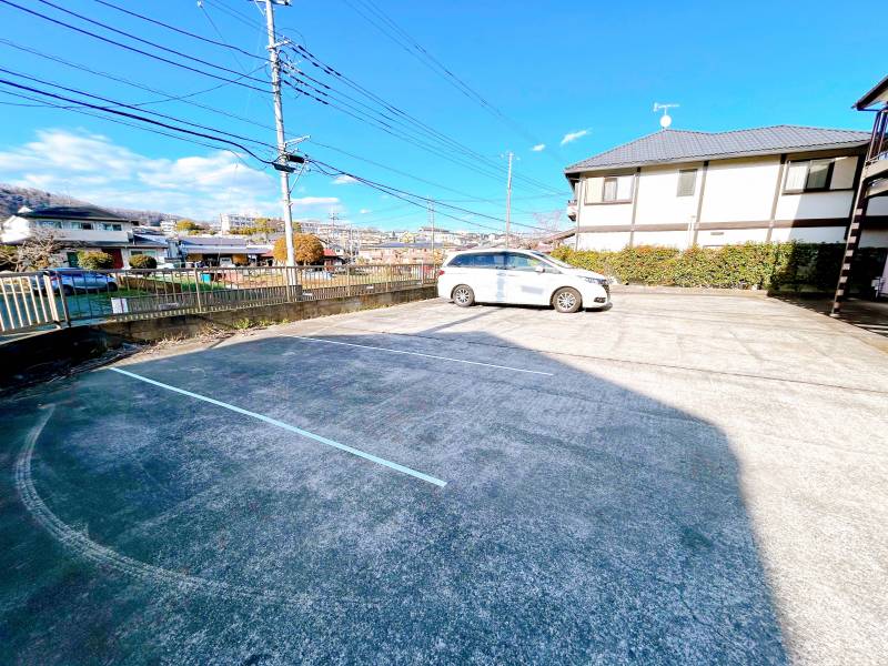 敷地内に駐車場もあります！
