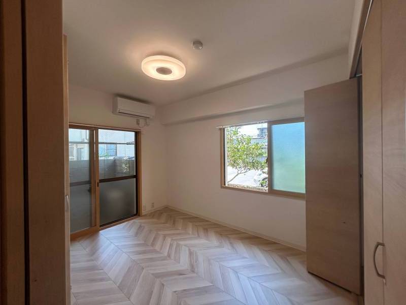 プライベートを大切にできる、落ち着いた寝室をイメージです。　