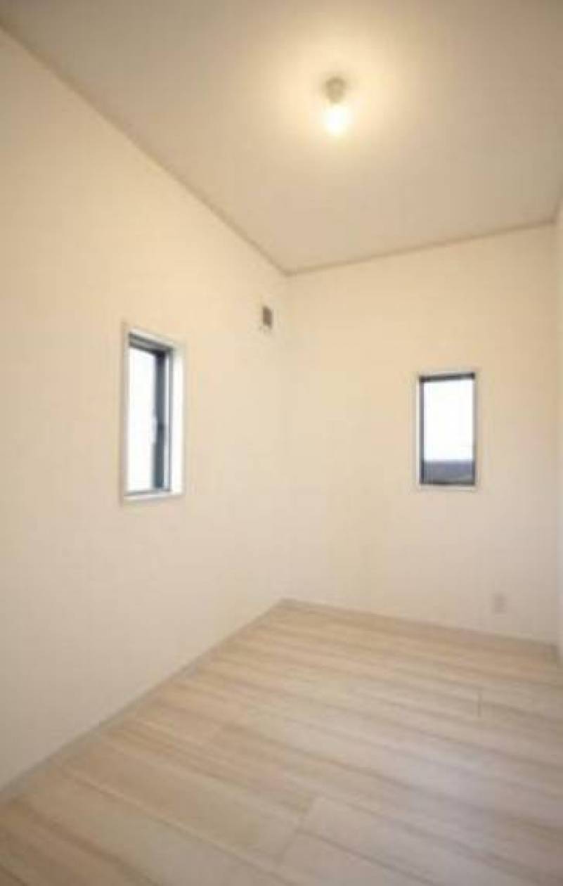 2階収納　子供部屋や家事室としても利用できます