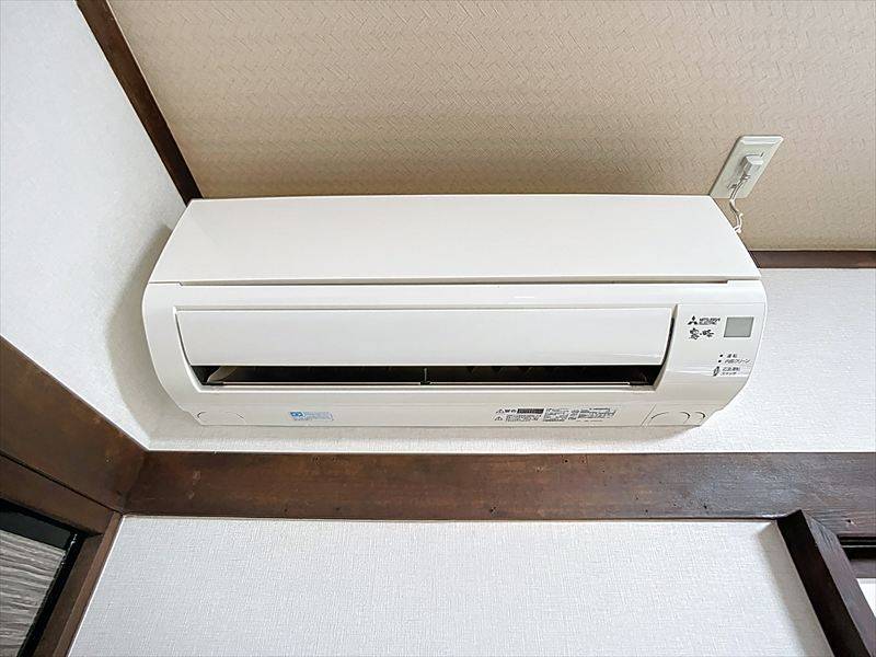 エアコン完備（写真は202号室）