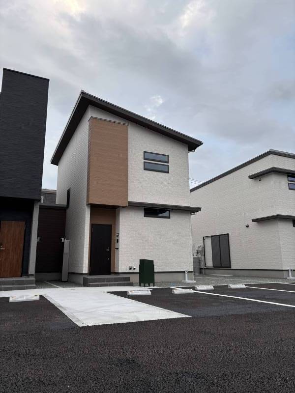 賃貸とは思えない仕様の邸宅です
