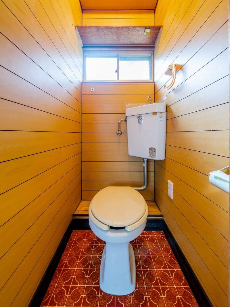 ウォシュレット便座に変更予定です。