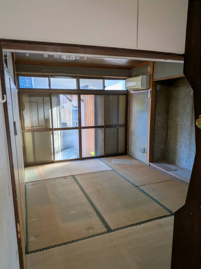 キッチンと続きの和室6畳