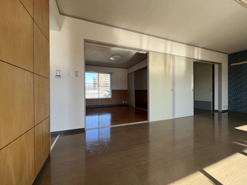 ♬洋室②〔北西側〕♬フローリングへリフォーム済み！