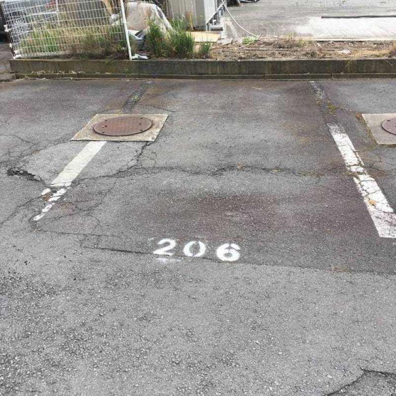 専用区画の駐車場もあります