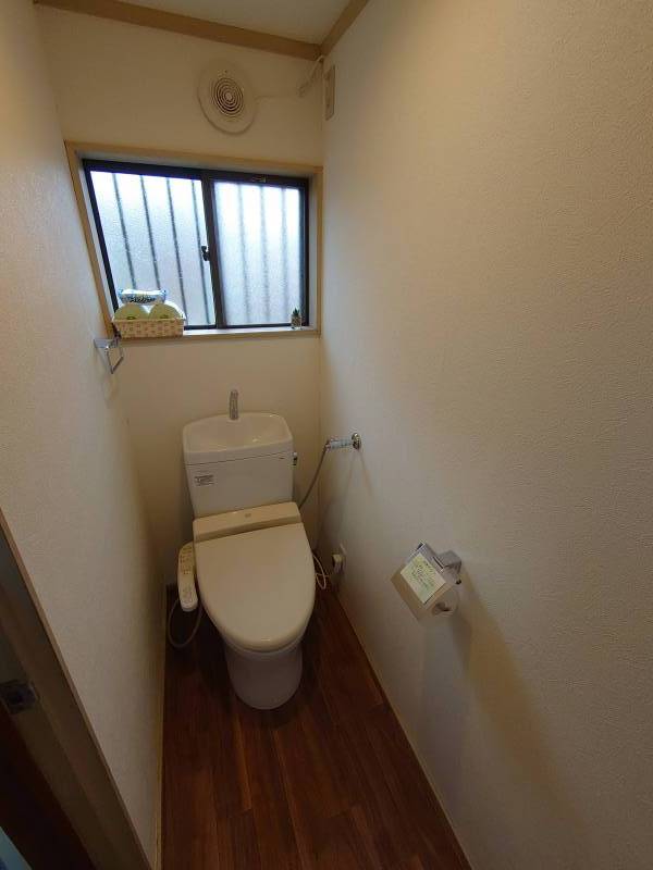 トイレ(リフォーム済)