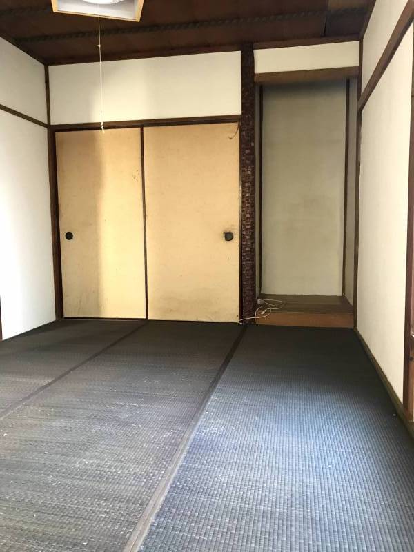 1階和室（キッチン横）