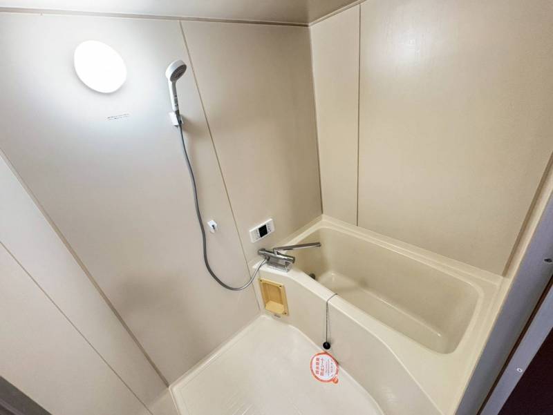 広めのユニットバス