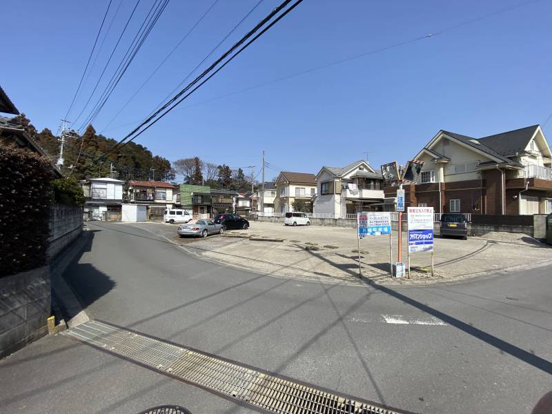 徒歩1分の駐車場。