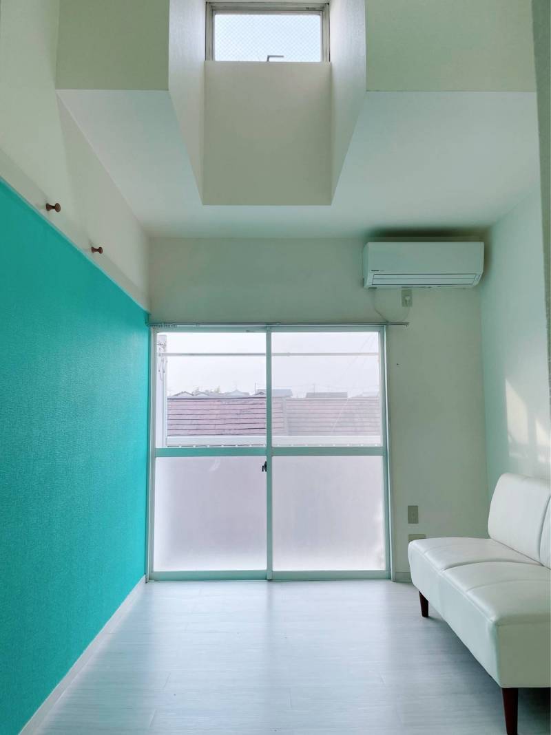 陽当たり良好♪リビングから空が見え、夕焼けが綺麗です