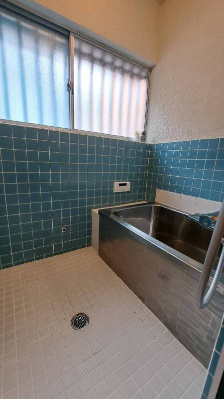 給湯器交換しています
