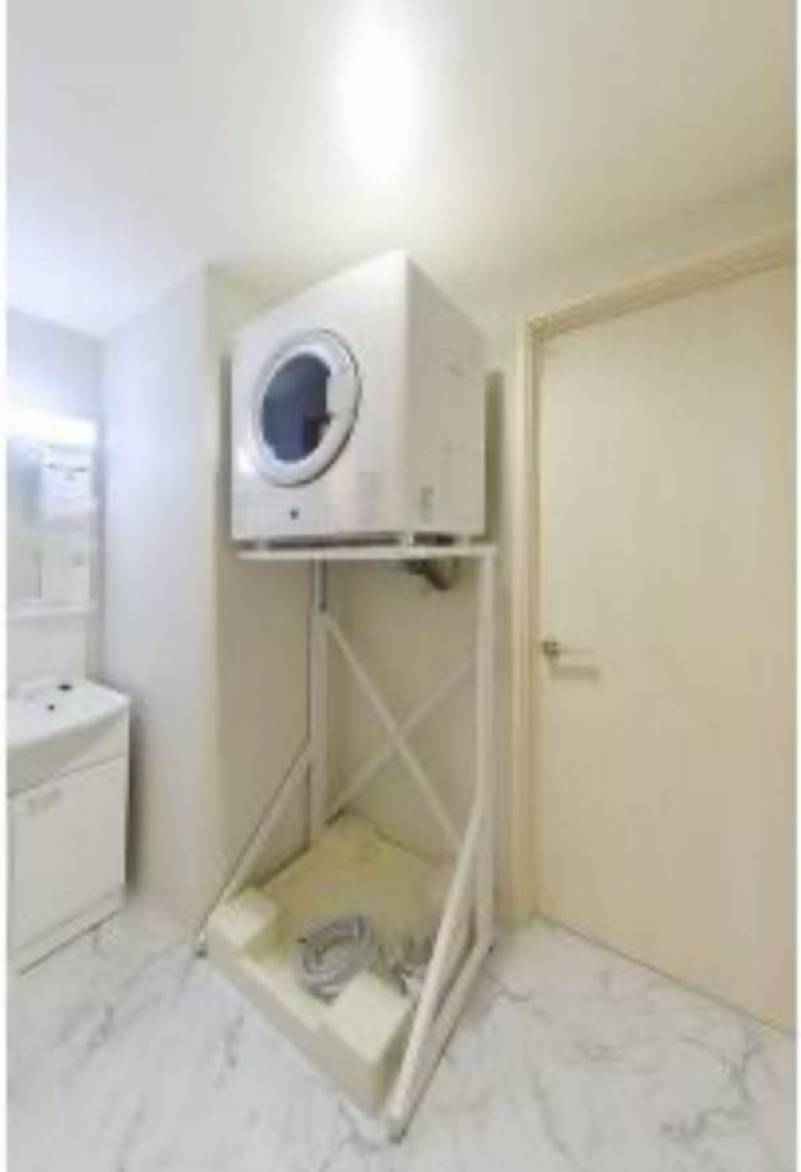 ガス乾燥機、室内洗濯置