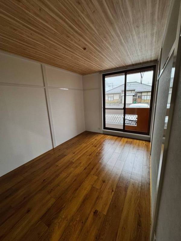 寝室（ベランダあります）