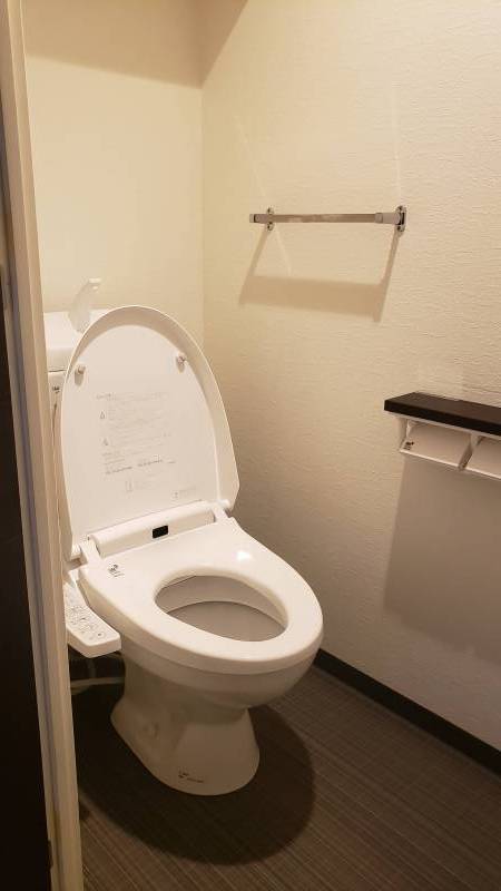 トイレはウォシュレット付き