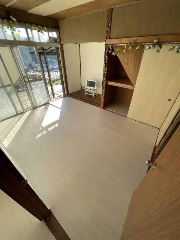 1階真ん中にある洋室です。