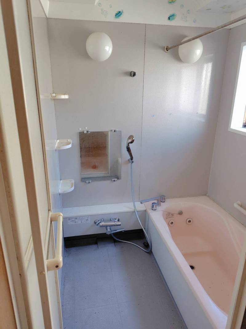 浴室乾燥機がついている大きなお風呂