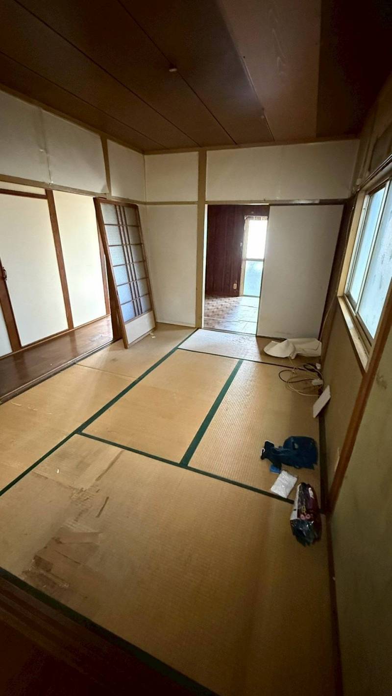 壁は新しくなります！
（修繕前）