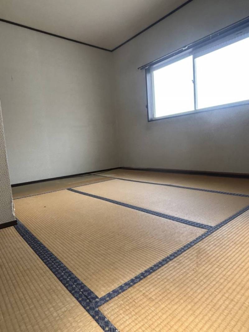 2階手前の和室です！大きなクローゼットが手前にあります！