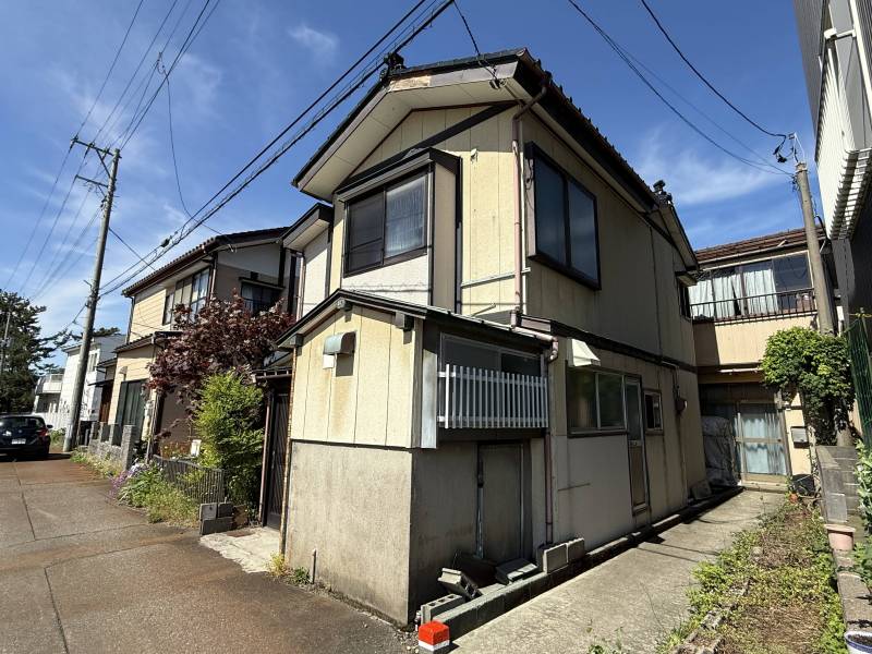 建物外観（別の角度から）