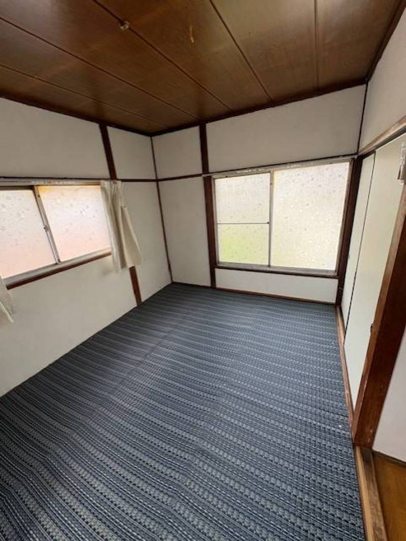 もう片方の2階和室です