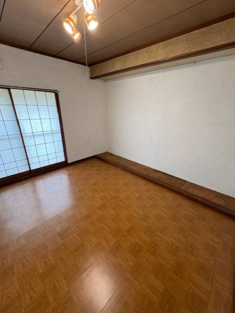 1階の洋室です