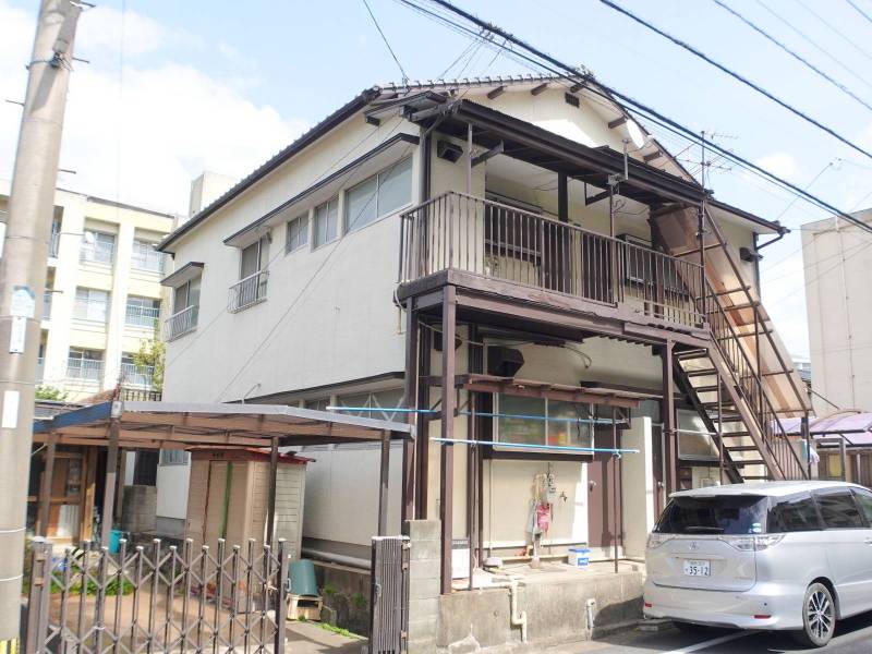 どこか懐かしさを感じる外観です