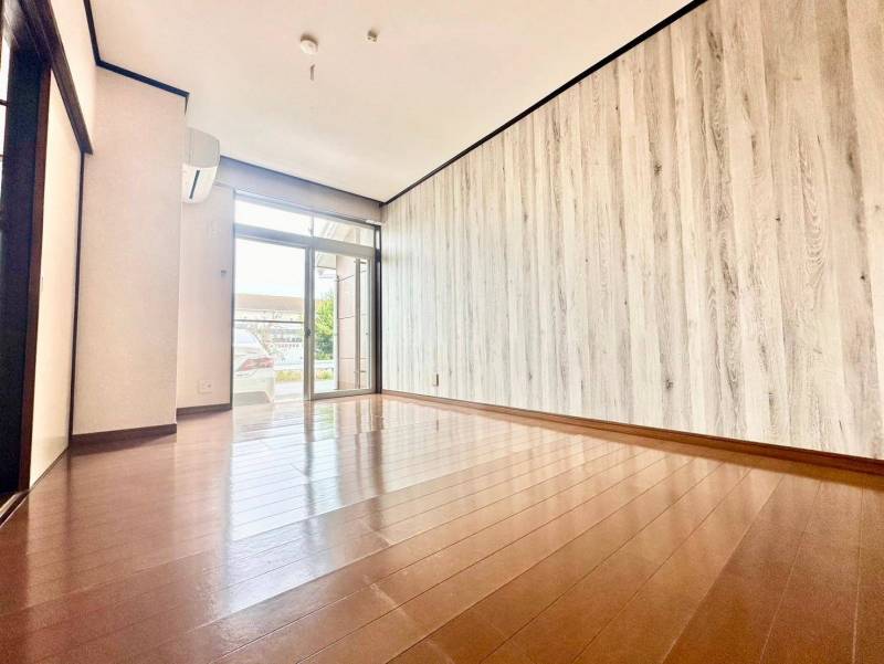 リビングは10帖と広々