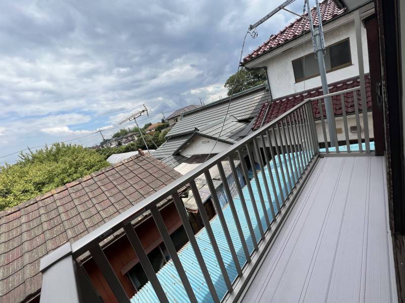 広いバルコニーで陽当たり良好です♪